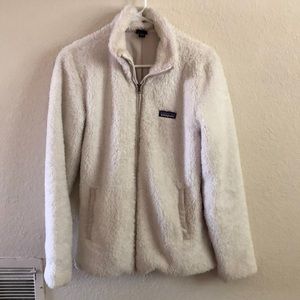🍂White Patagonia jacket